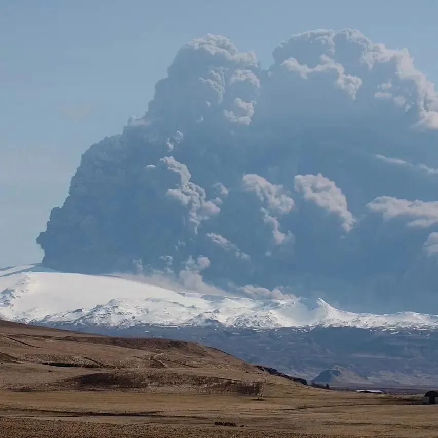 NC3BAilE1BBADaEyjafjallajC3B6kull28Iceland2C201029
